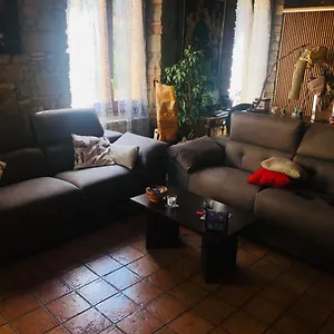  Habitación en casa particular Habitació Polivalent Al Centre De España